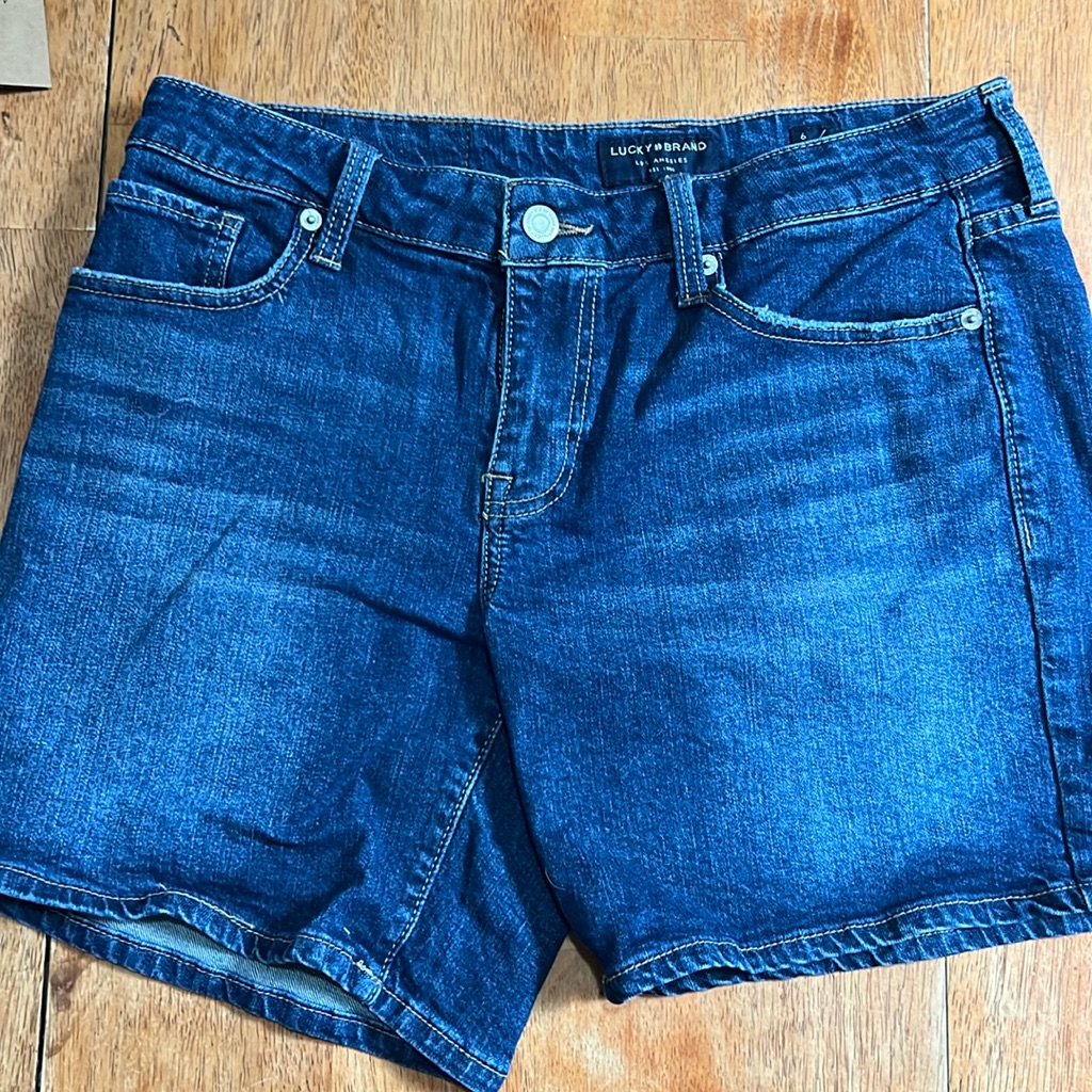 Lucky Brand The Roll Up Shorts